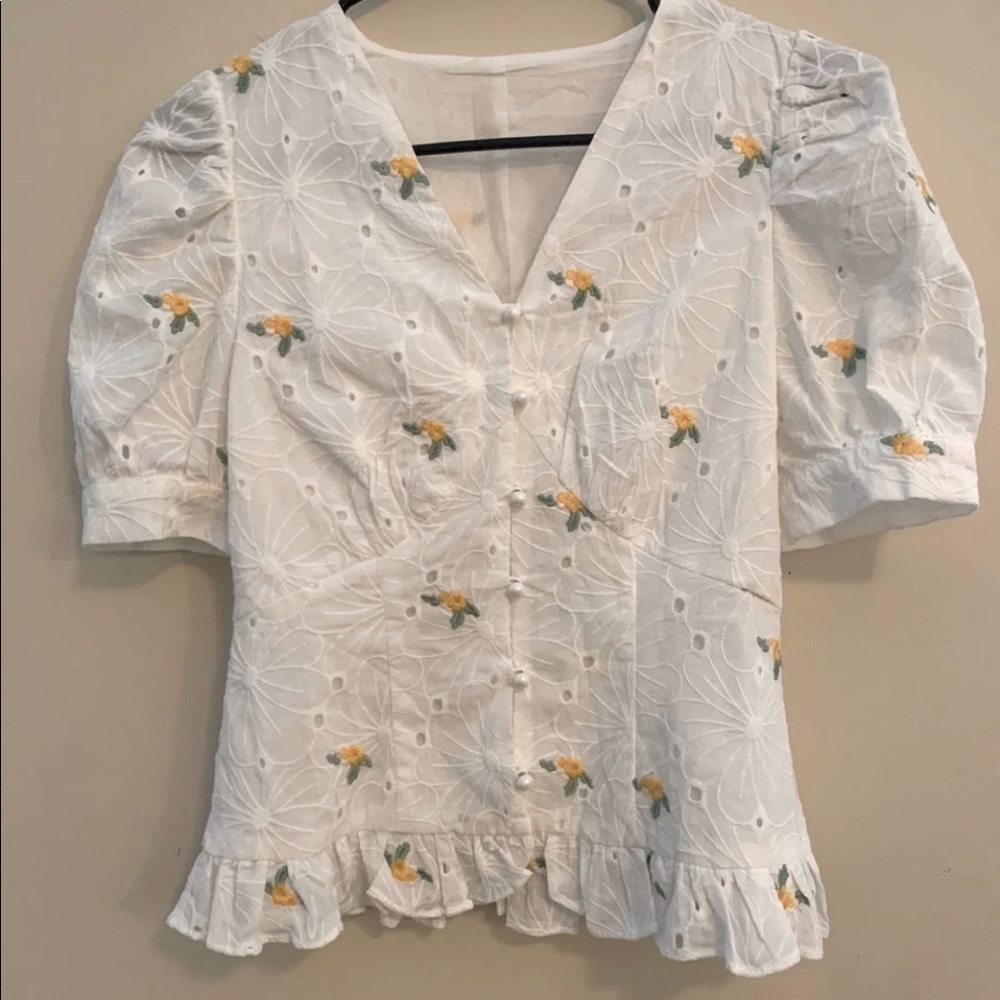 Puff-Sleeve Embroidered Crop Top